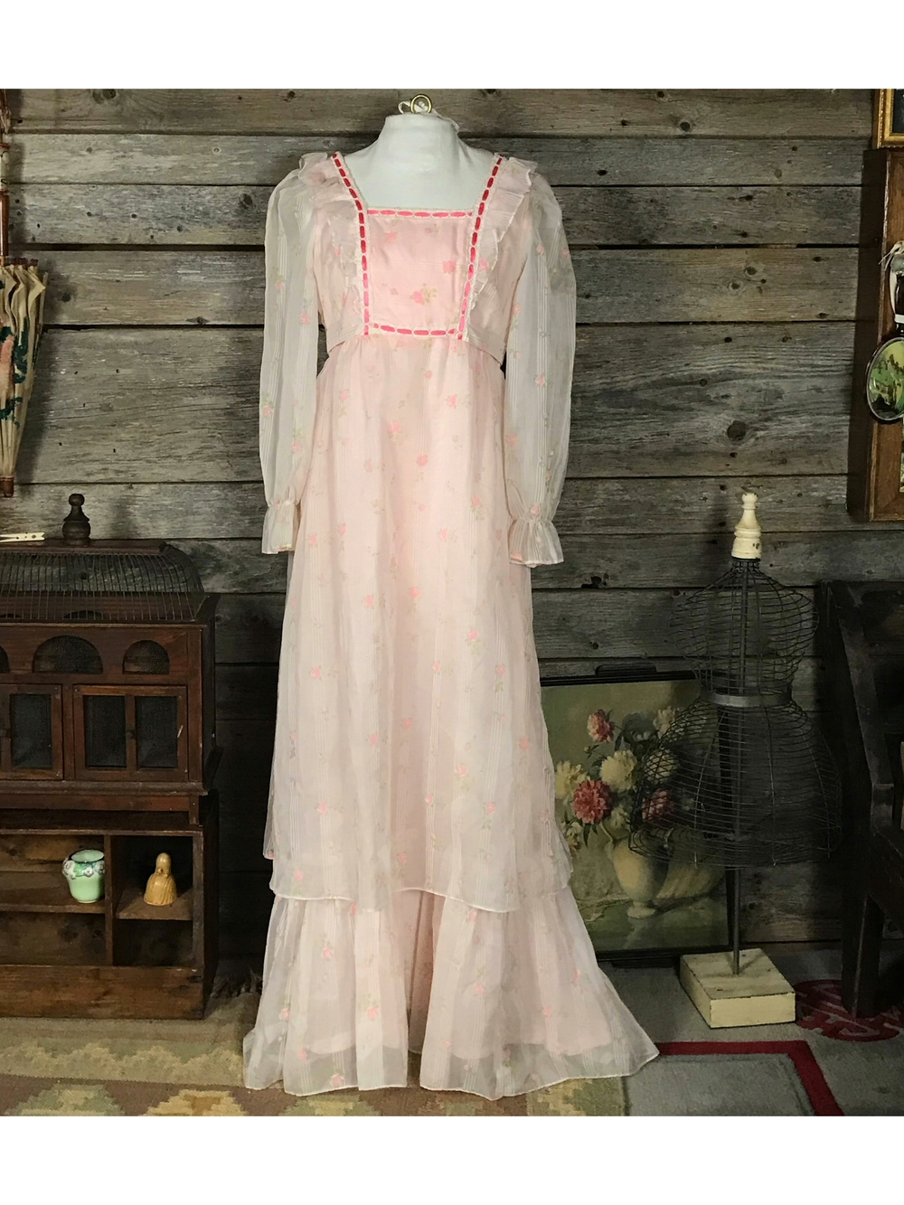 Vintage Floral Polyester Dress circa 1960s SMALL FAULTS